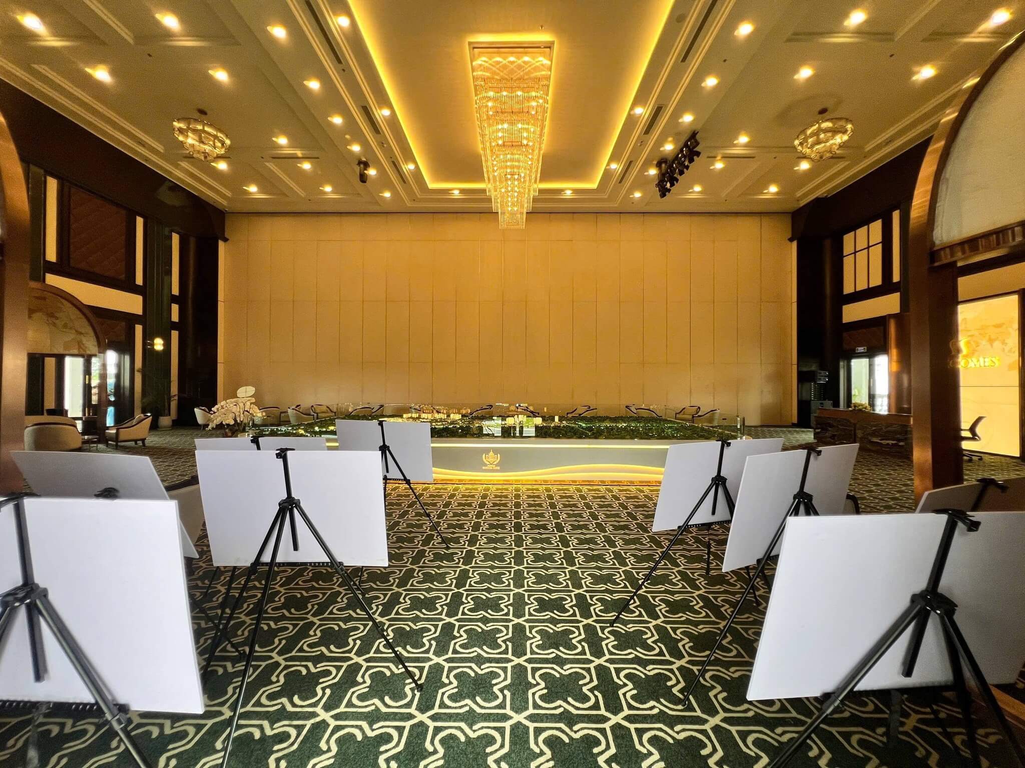 sa bàn sale gallery Quậy Complex